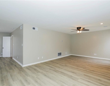 779 Edenton Court - Photo Thumbnail 2
