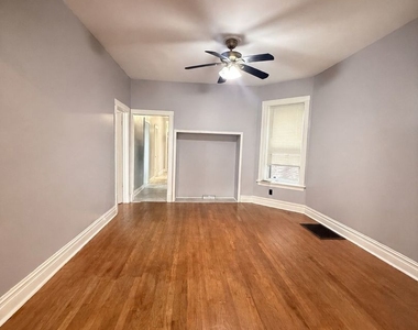 7031 S Laflin Street - Photo Thumbnail 9