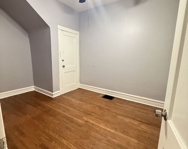 7031 S Laflin Street - Photo Thumbnail 13