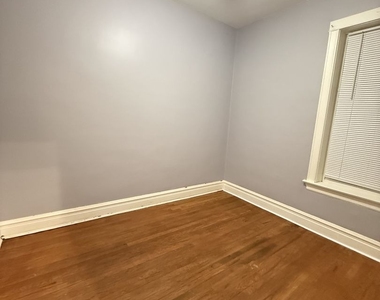 7031 S Laflin Street - Photo Thumbnail 11