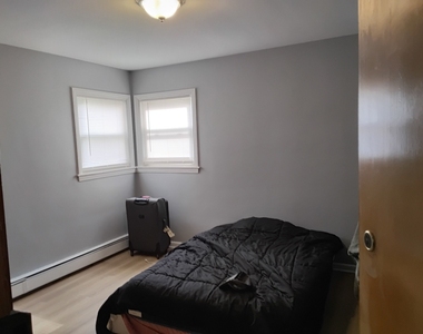 5452 N Central Avenue - Photo Thumbnail 4