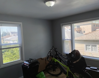 5452 N Central Avenue - Photo Thumbnail 12