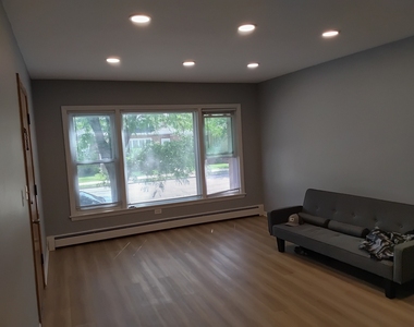 5452 N Central Avenue - Photo Thumbnail 5