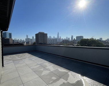 719 N Elizabeth Street - Photo Thumbnail 26