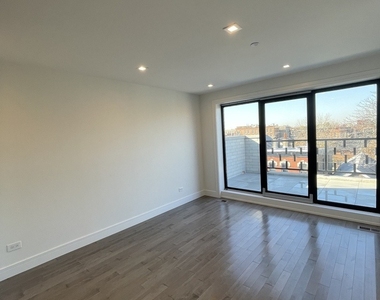 719 N Elizabeth Street - Photo Thumbnail 19