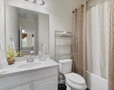 1751 Breyerton Drive - Photo Thumbnail 15