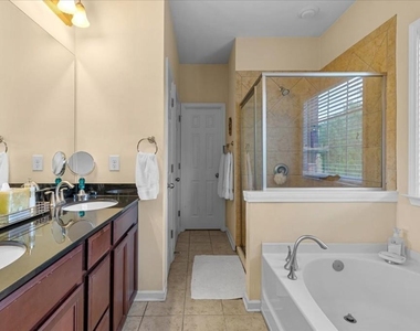 1751 Breyerton Drive - Photo Thumbnail 25
