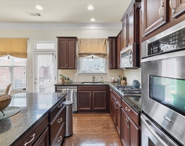 1751 Breyerton Drive - Photo Thumbnail 7