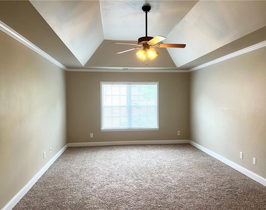 3415 Earhart Way - Photo Thumbnail 14