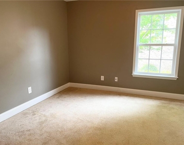 3415 Earhart Way - Photo Thumbnail 24