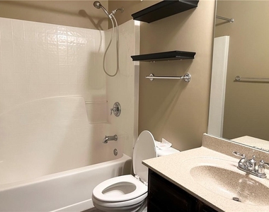 3415 Earhart Way - Photo Thumbnail 28