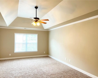3415 Earhart Way - Photo Thumbnail 13