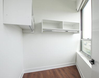 1001 N Milwaukee Avenue - Photo Thumbnail 11