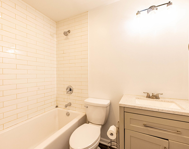 2722 Larkspur Lane - Photo Thumbnail 8