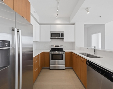 1629 S Prairie Avenue - Photo Thumbnail 3