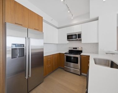 1629 S Prairie Avenue - Photo Thumbnail 4