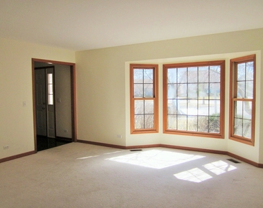 3690 Baybrook Drive - Photo Thumbnail 5