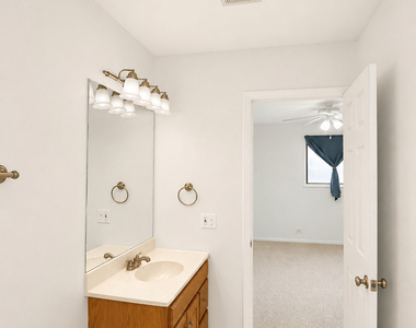 707 Sunfish Point - Photo Thumbnail 15