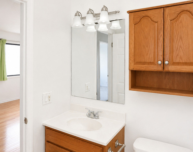707 Sunfish Point - Photo Thumbnail 18
