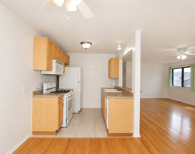 707 Sunfish Point - Photo Thumbnail 10