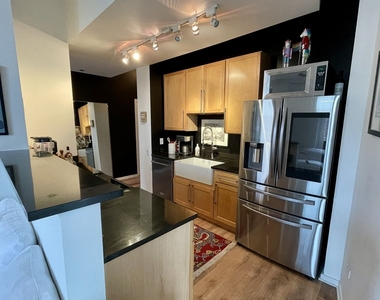 1000 W Leland Avenue - Photo Thumbnail 6