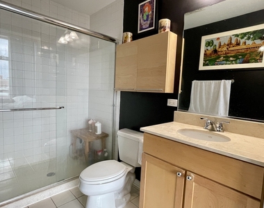 1000 W Leland Avenue - Photo Thumbnail 10
