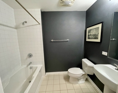1000 W Leland Avenue - Photo Thumbnail 12