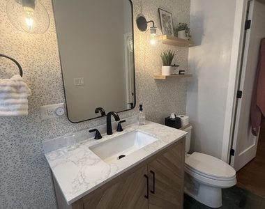 2302 W North Avenue - Photo Thumbnail 18