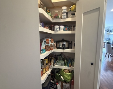 2302 W North Avenue - Photo Thumbnail 9