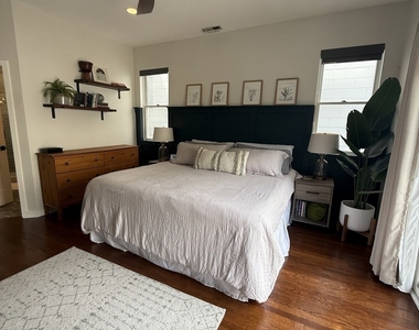 2302 W North Avenue - Photo Thumbnail 10