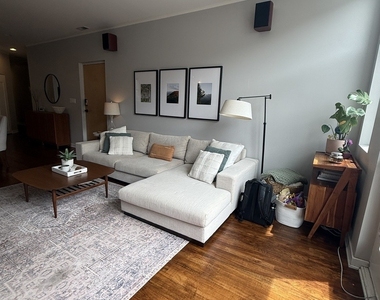 2302 W North Avenue - Photo Thumbnail 2