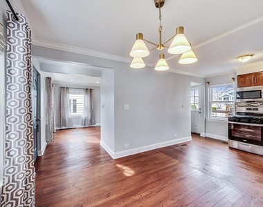 402 N Main Street - Photo Thumbnail 4