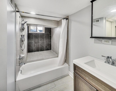 402 N Main Street - Photo Thumbnail 16