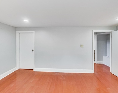 402 N Main Street - Photo Thumbnail 15