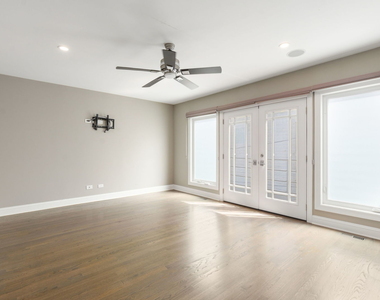 1657 W Erie Street - Photo Thumbnail 23