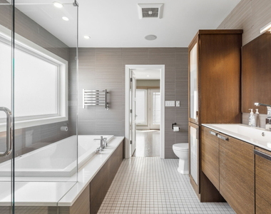1657 W Erie Street - Photo Thumbnail 26