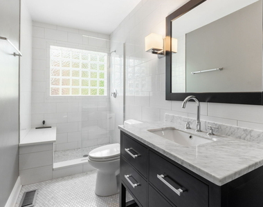 1657 W Erie Street - Photo Thumbnail 21