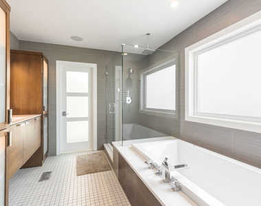 1657 W Erie Street - Photo Thumbnail 27