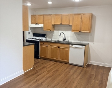 2454 Devonshire Court - Photo Thumbnail 2