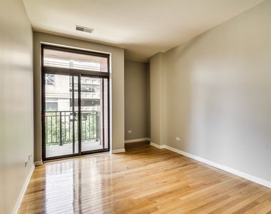 33 W Huron Street - Photo Thumbnail 17