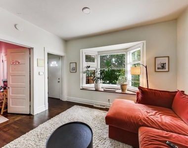 4911 W Grace Street - Photo Thumbnail 4