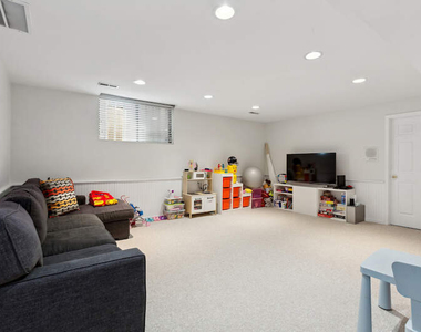2020 N Cleveland Avenue - Photo Thumbnail 16