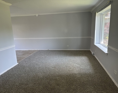 4014 Euclid Lane - Photo Thumbnail 2