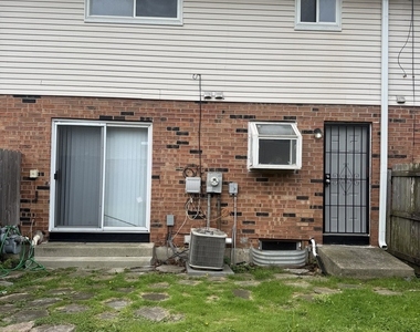 4014 Euclid Lane - Photo Thumbnail 18