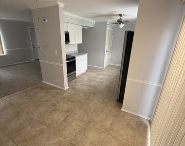 4014 Euclid Lane - Photo Thumbnail 8