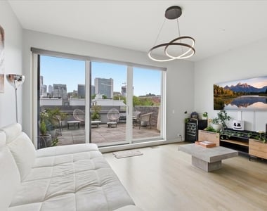 1019 N Cleveland Avenue - Photo Thumbnail 17