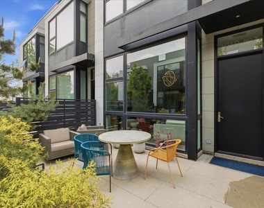 1019 N Cleveland Avenue - Photo Thumbnail 1