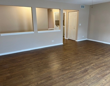 1022 Heron Circle - Photo Thumbnail 10