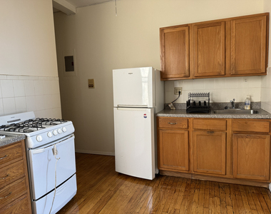24-35 Steinway Street - Photo Thumbnail 8