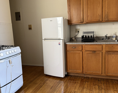 24-35 Steinway Street - Photo Thumbnail 9